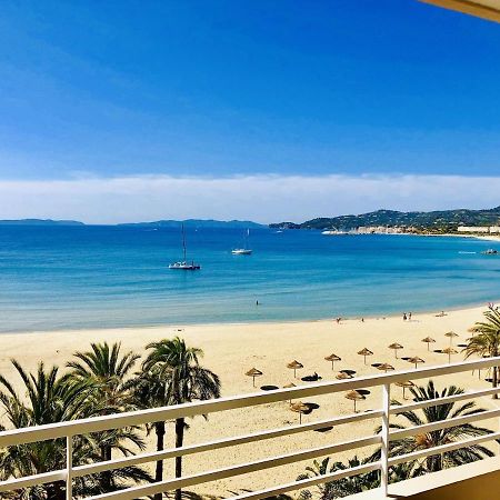T3 Front De Mer Dernier Etage Vue Mer Petit Havre De Paix Pour Vos Vacances Emplacement Unique Vue Mer Panoramique A 180 Degres Pour Ce T3 En Face De La Plage Front De Mer Vue Sur Les Iles 5 Et Dernier Etage Avec Ascenseur Le Lavandou Kültér fotó