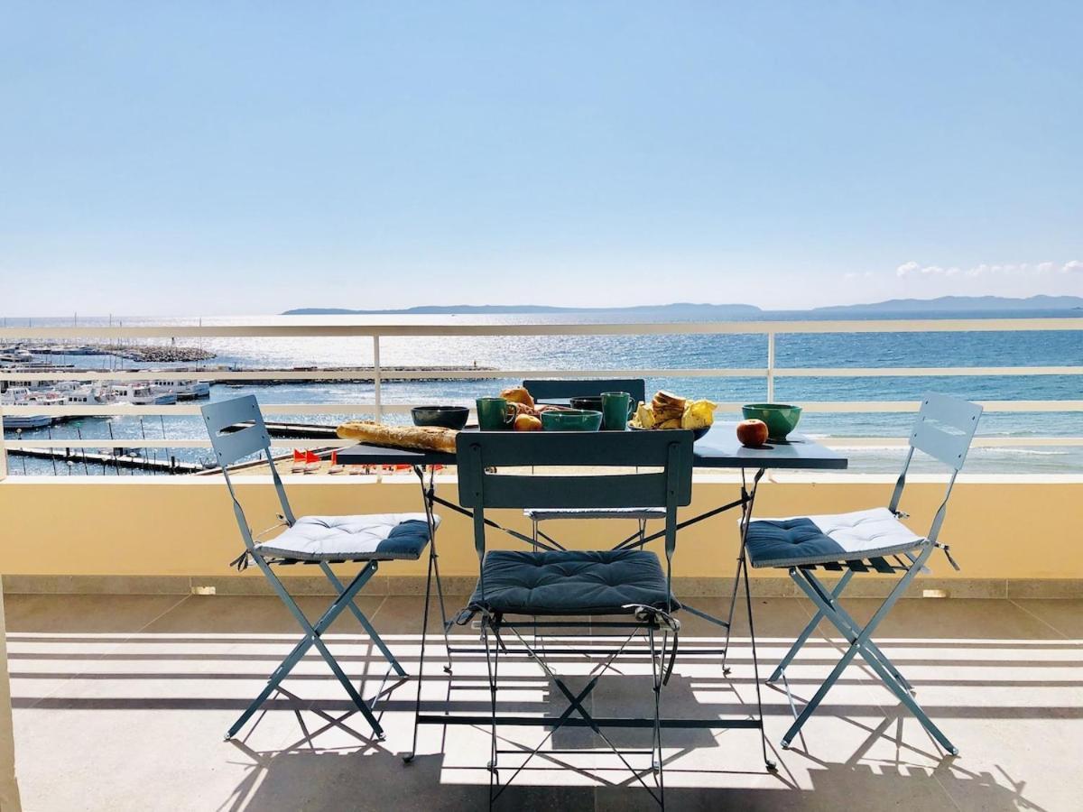 T3 Front De Mer Dernier Etage Vue Mer Petit Havre De Paix Pour Vos Vacances Emplacement Unique Vue Mer Panoramique A 180 Degres Pour Ce T3 En Face De La Plage Front De Mer Vue Sur Les Iles 5 Et Dernier Etage Avec Ascenseur Le Lavandou Kültér fotó