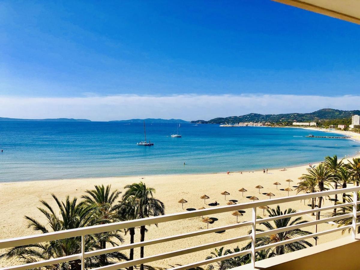 T3 Front De Mer Dernier Etage Vue Mer Petit Havre De Paix Pour Vos Vacances Emplacement Unique Vue Mer Panoramique A 180 Degres Pour Ce T3 En Face De La Plage Front De Mer Vue Sur Les Iles 5 Et Dernier Etage Avec Ascenseur Le Lavandou Kültér fotó